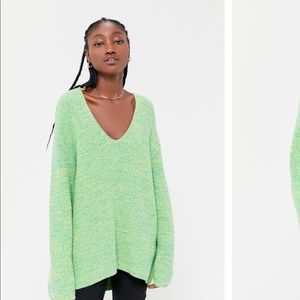 UO Victoria Oversized V-Neck Sweater